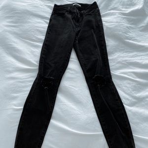 Black Pacsun jeans.